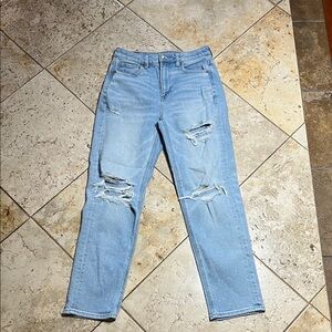 American Eagle Outfitters Light Blue Distressed Boyfriend Jeans